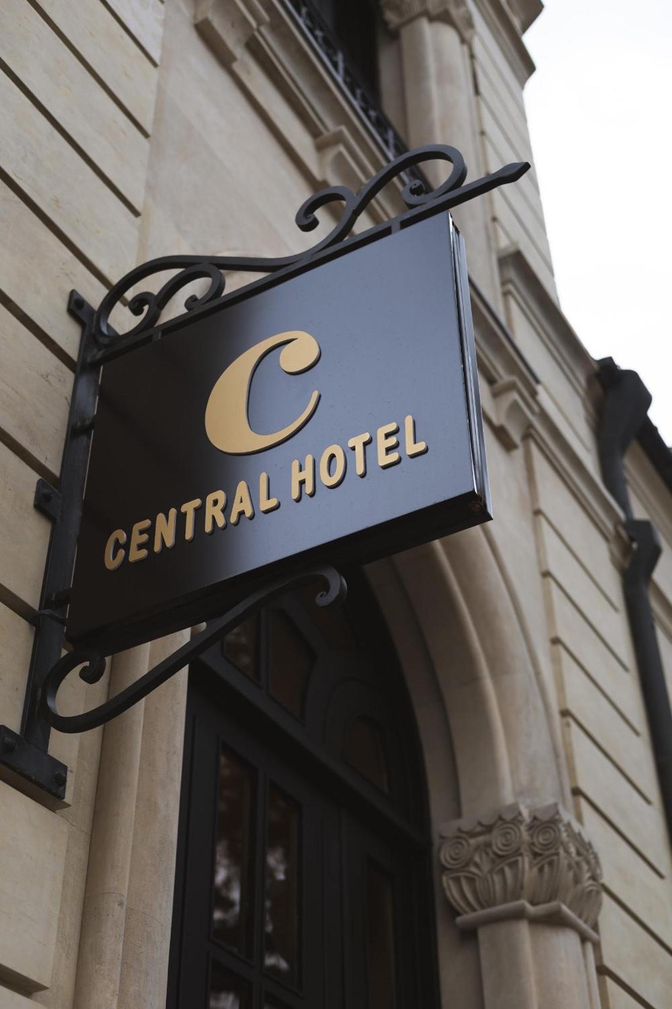 Central Hotel Kʼutʼaisi Exterior foto